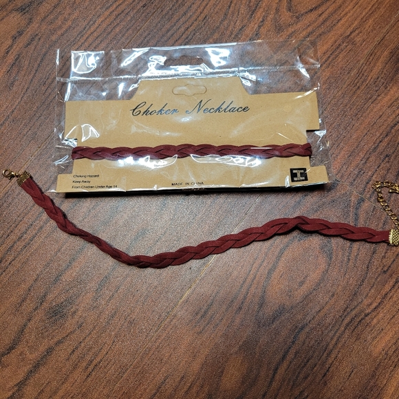 Nwt Maroon braided choker w/ gold hardware - Picture 1 of 1
